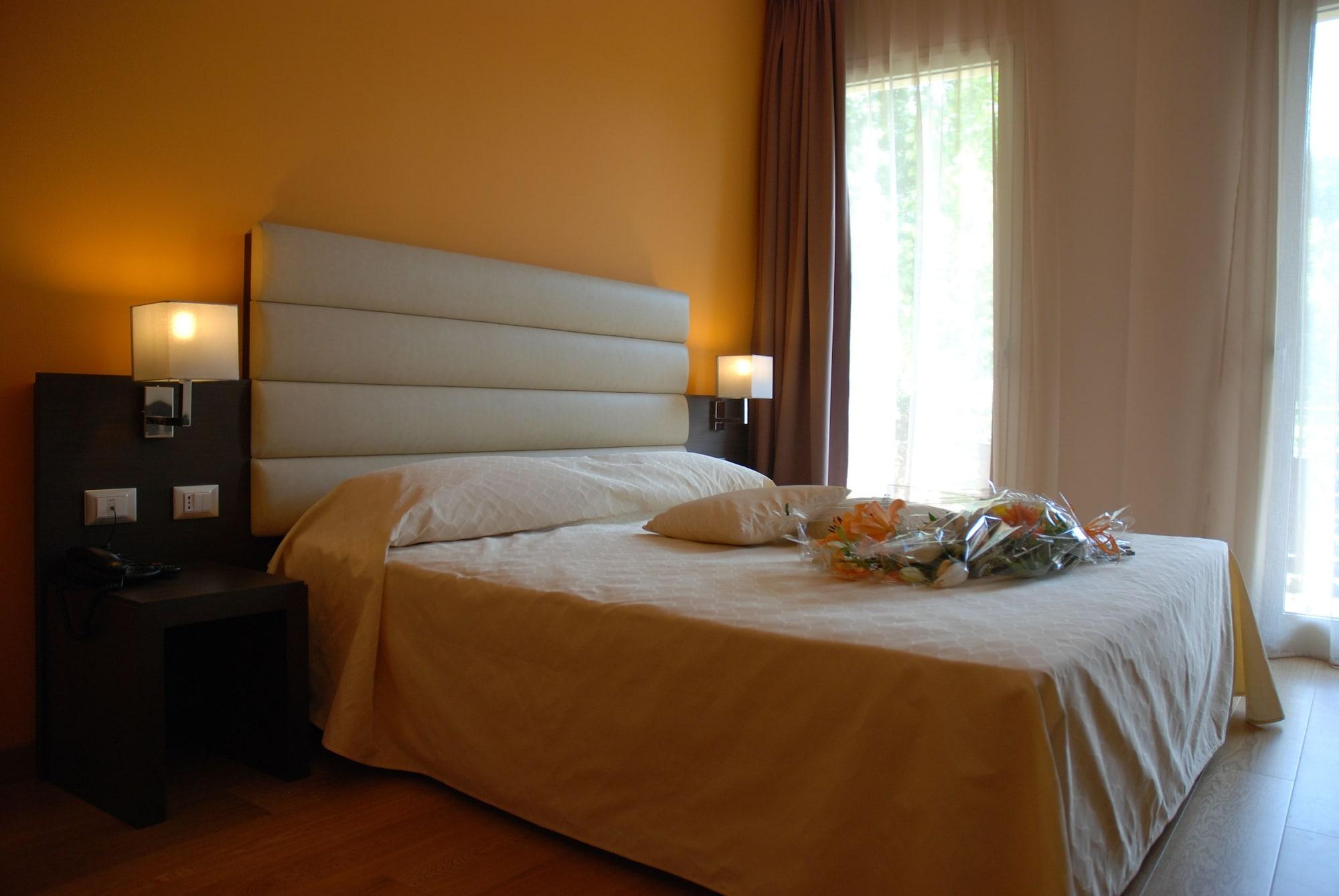 Zen Hotel Versilia Marina di Pietrasanta Eksteriør billede