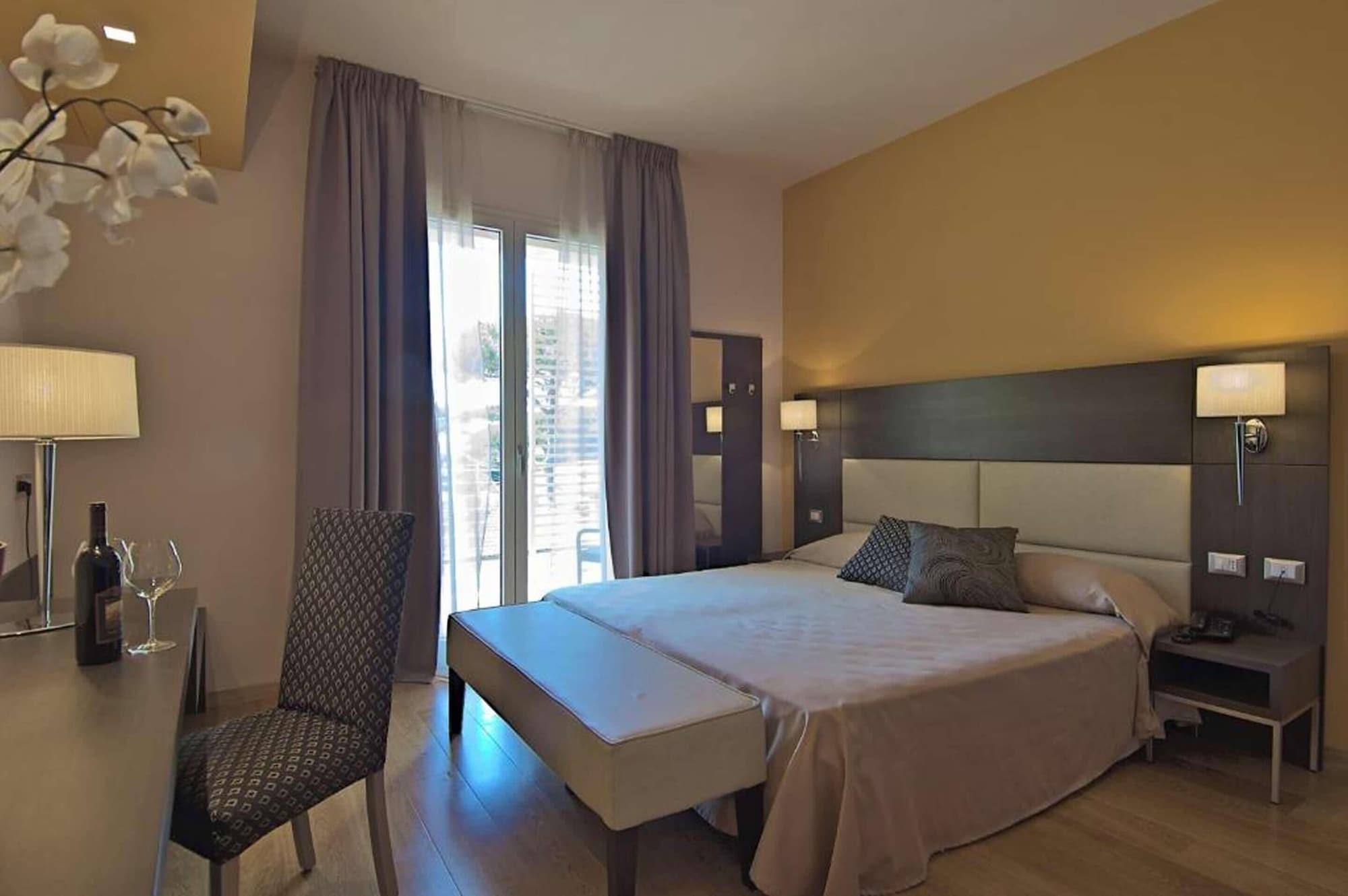Zen Hotel Versilia Marina di Pietrasanta Eksteriør billede
