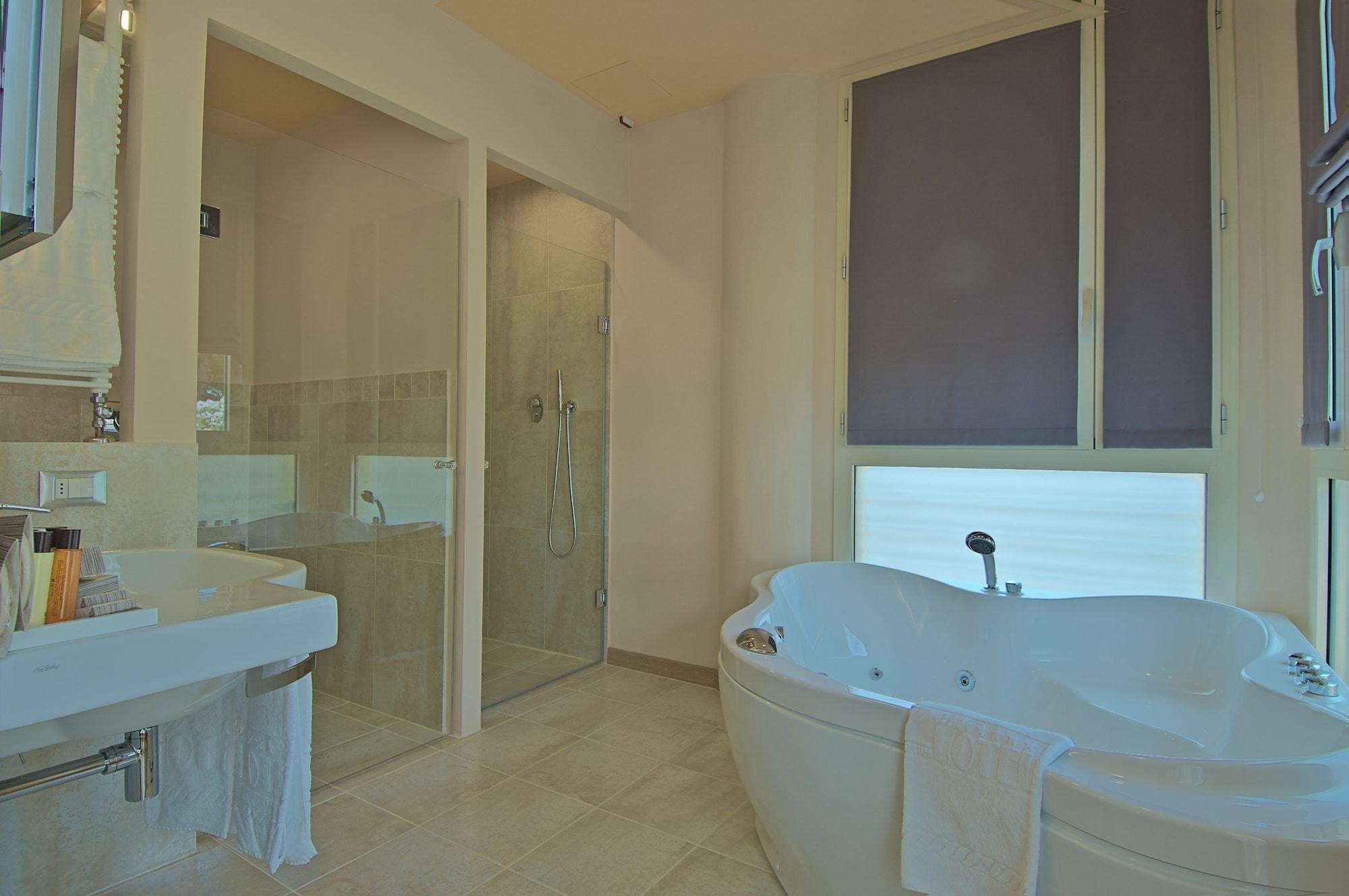 Zen Hotel Versilia Marina di Pietrasanta Eksteriør billede