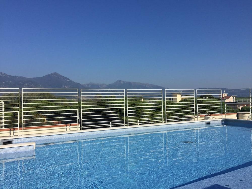 Zen Hotel Versilia Marina di Pietrasanta Eksteriør billede