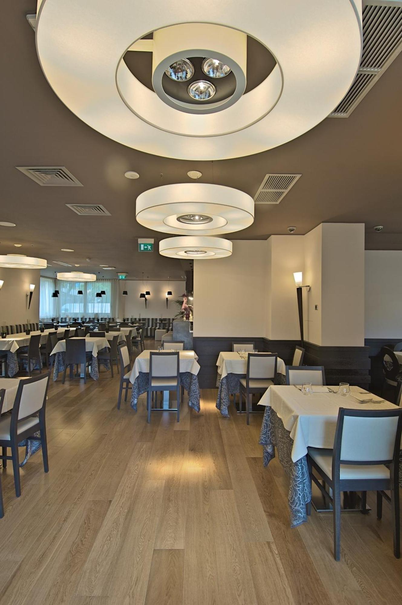 Zen Hotel Versilia Marina di Pietrasanta Eksteriør billede