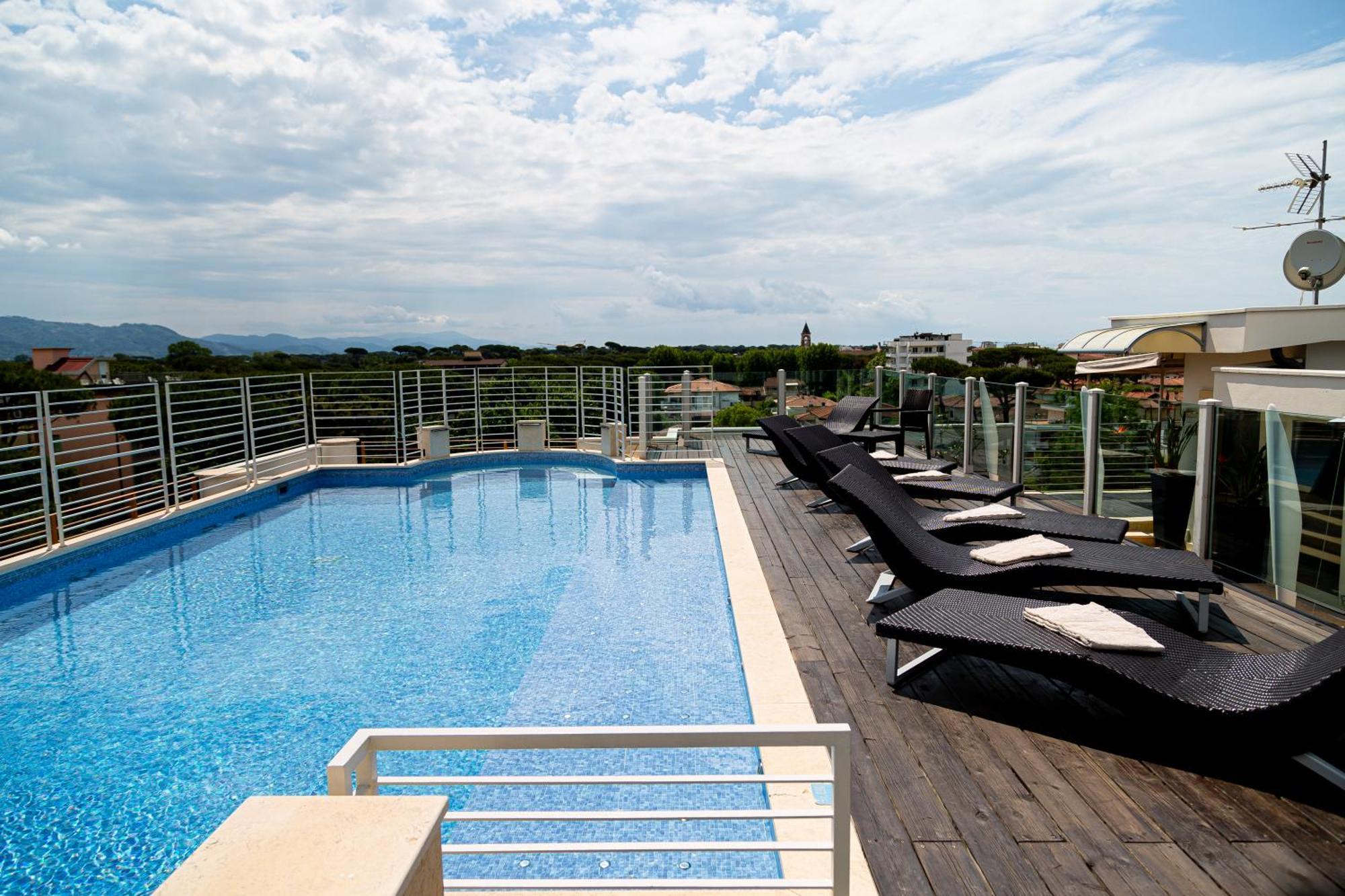 Zen Hotel Versilia Marina di Pietrasanta Eksteriør billede