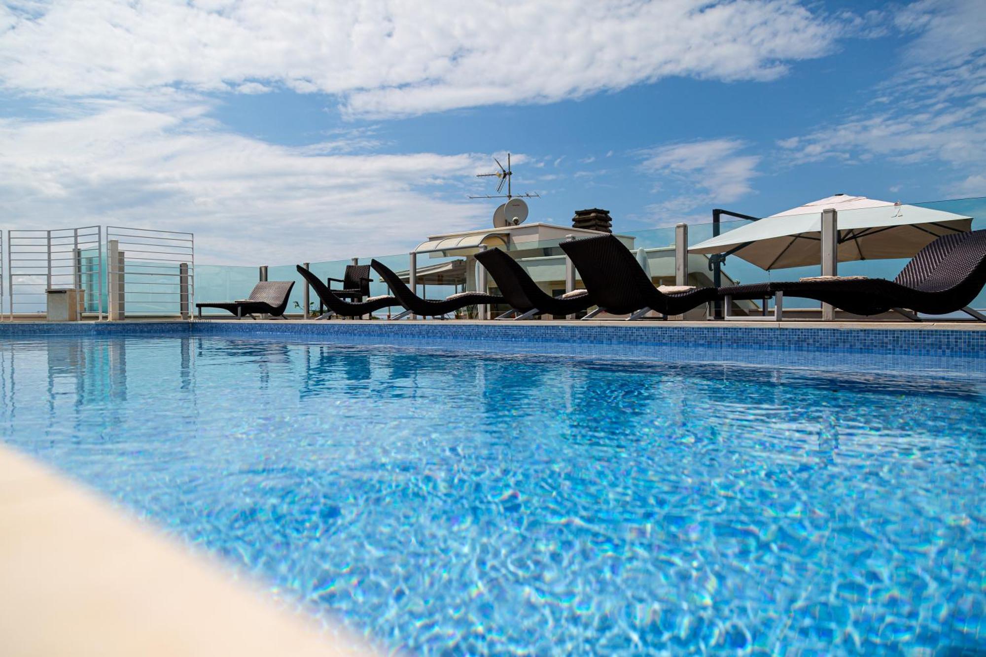 Zen Hotel Versilia Marina di Pietrasanta Eksteriør billede