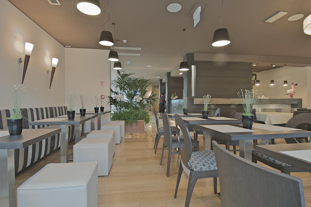 Zen Hotel Versilia Marina di Pietrasanta Eksteriør billede
